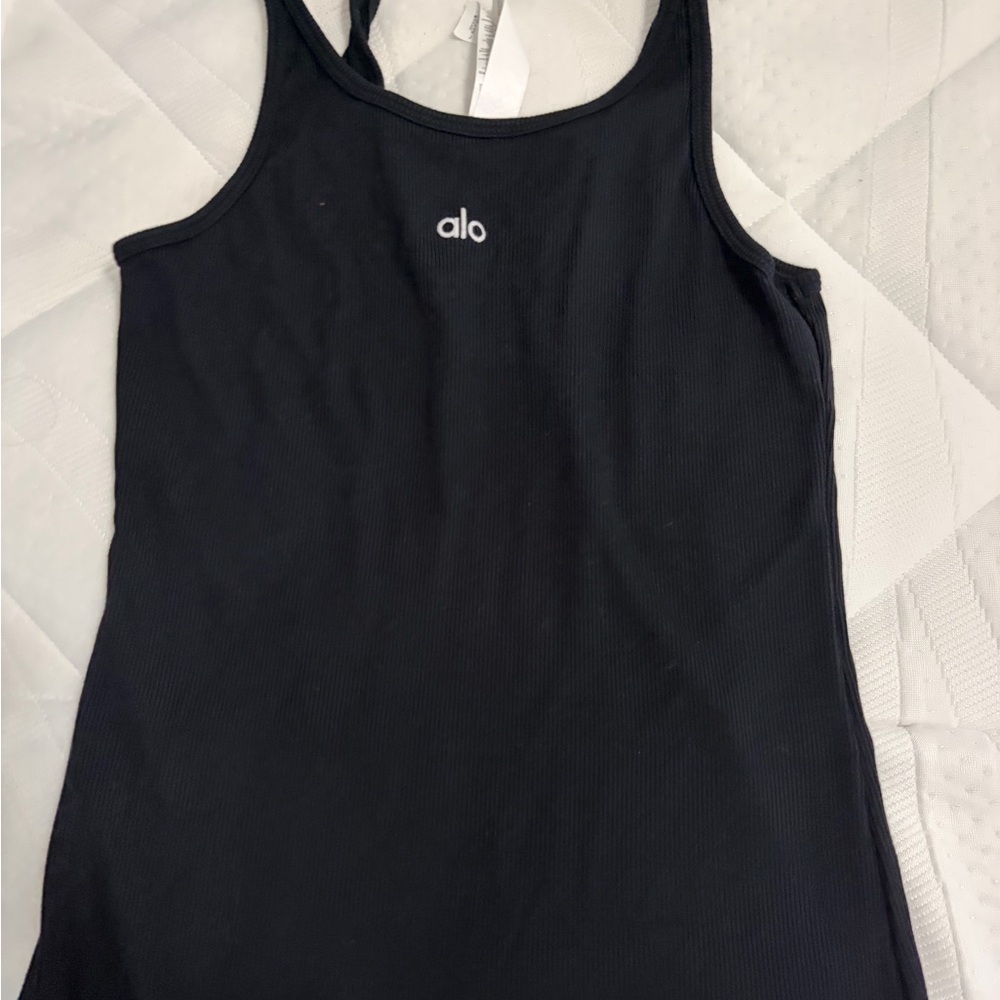 ALO Yoga Classic Black Tank Top